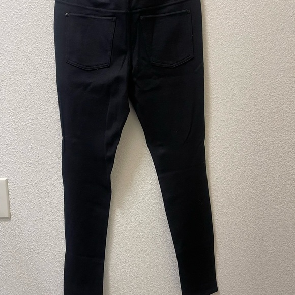 White House Black Market Women's Skinny Black Jeans - Picture 3 of 3